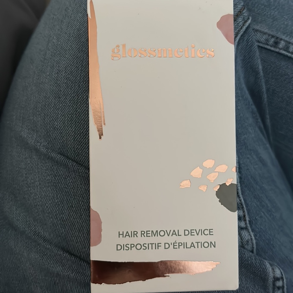 Glossmetics hair removal device